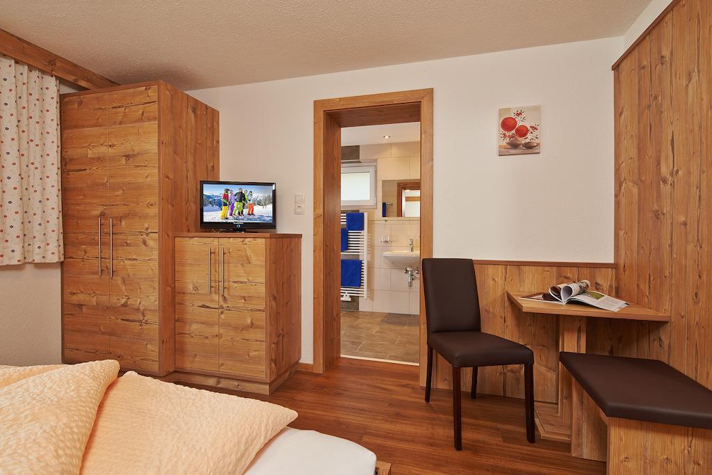 Gaestehaus Falkner Ignaz Sölden Rom bilde